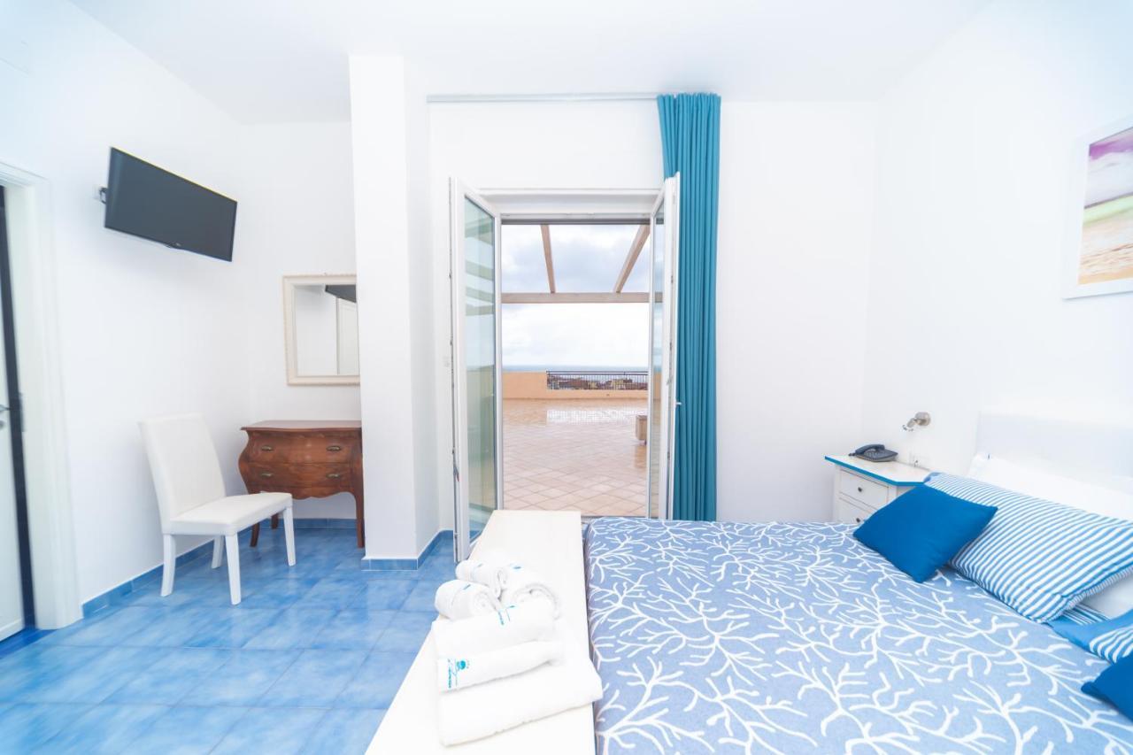 מרינה די קמרוטה Hotel America מראה חיצוני תמונה
