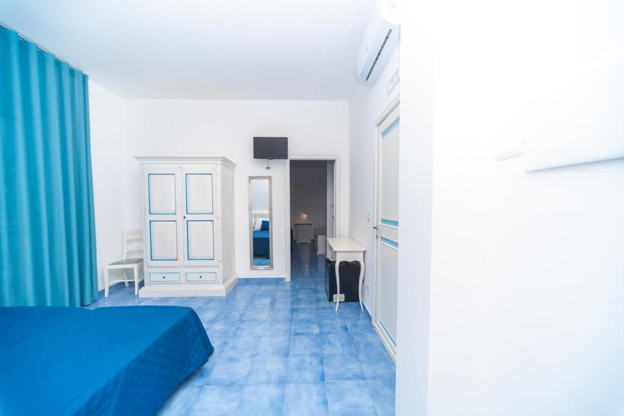 מרינה די קמרוטה Hotel America מראה חיצוני תמונה
