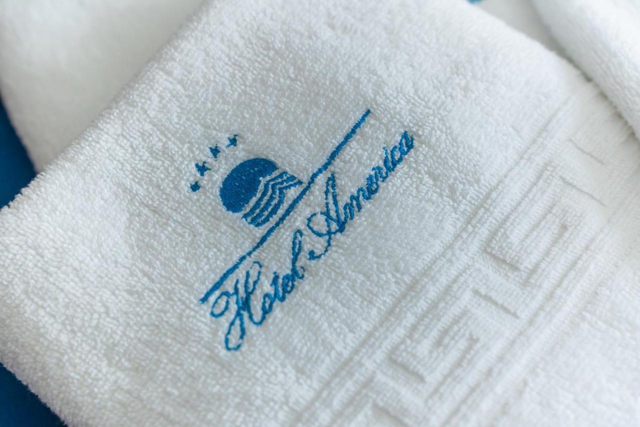 מרינה די קמרוטה Hotel America מראה חיצוני תמונה