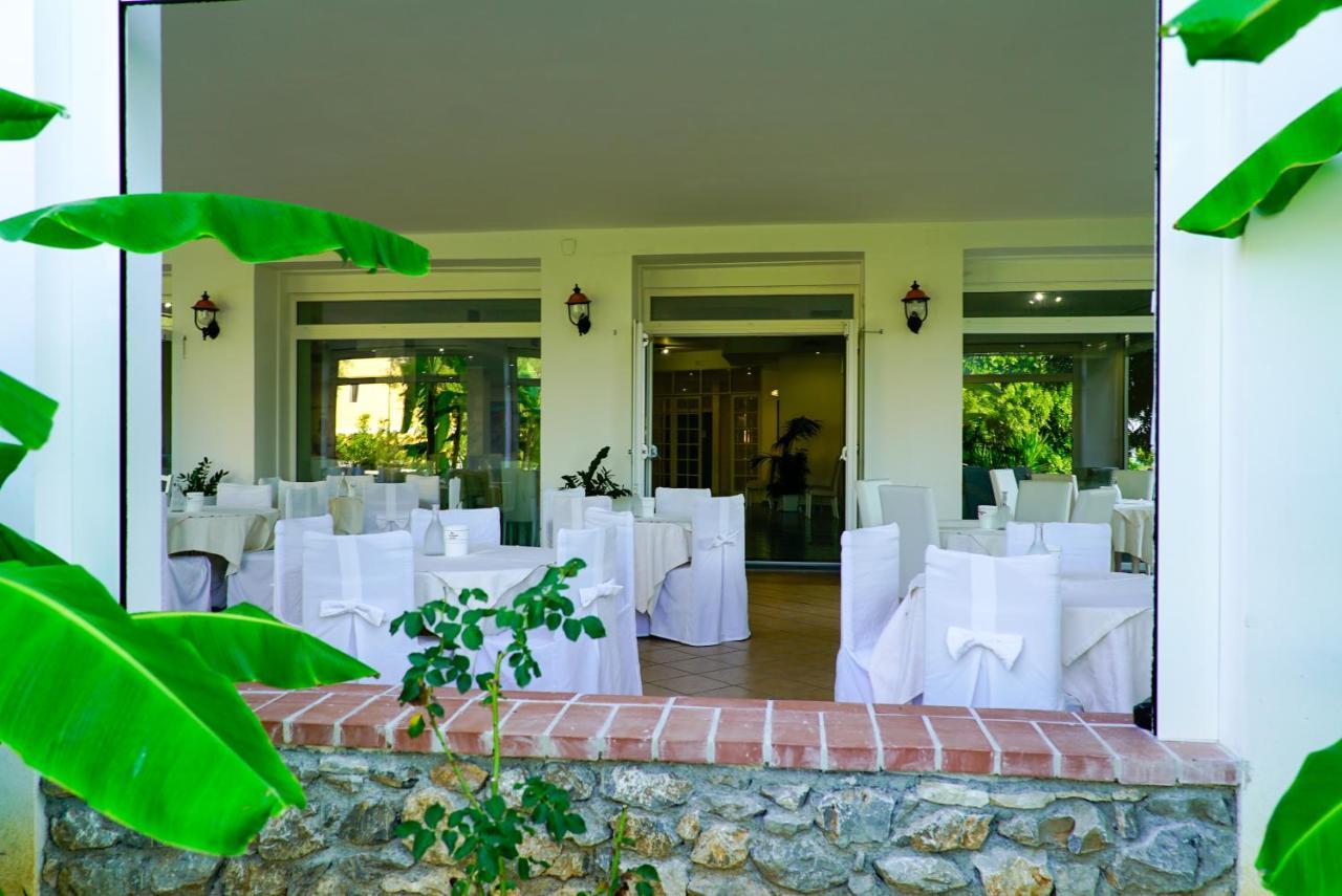 מרינה די קמרוטה Hotel America מראה חיצוני תמונה