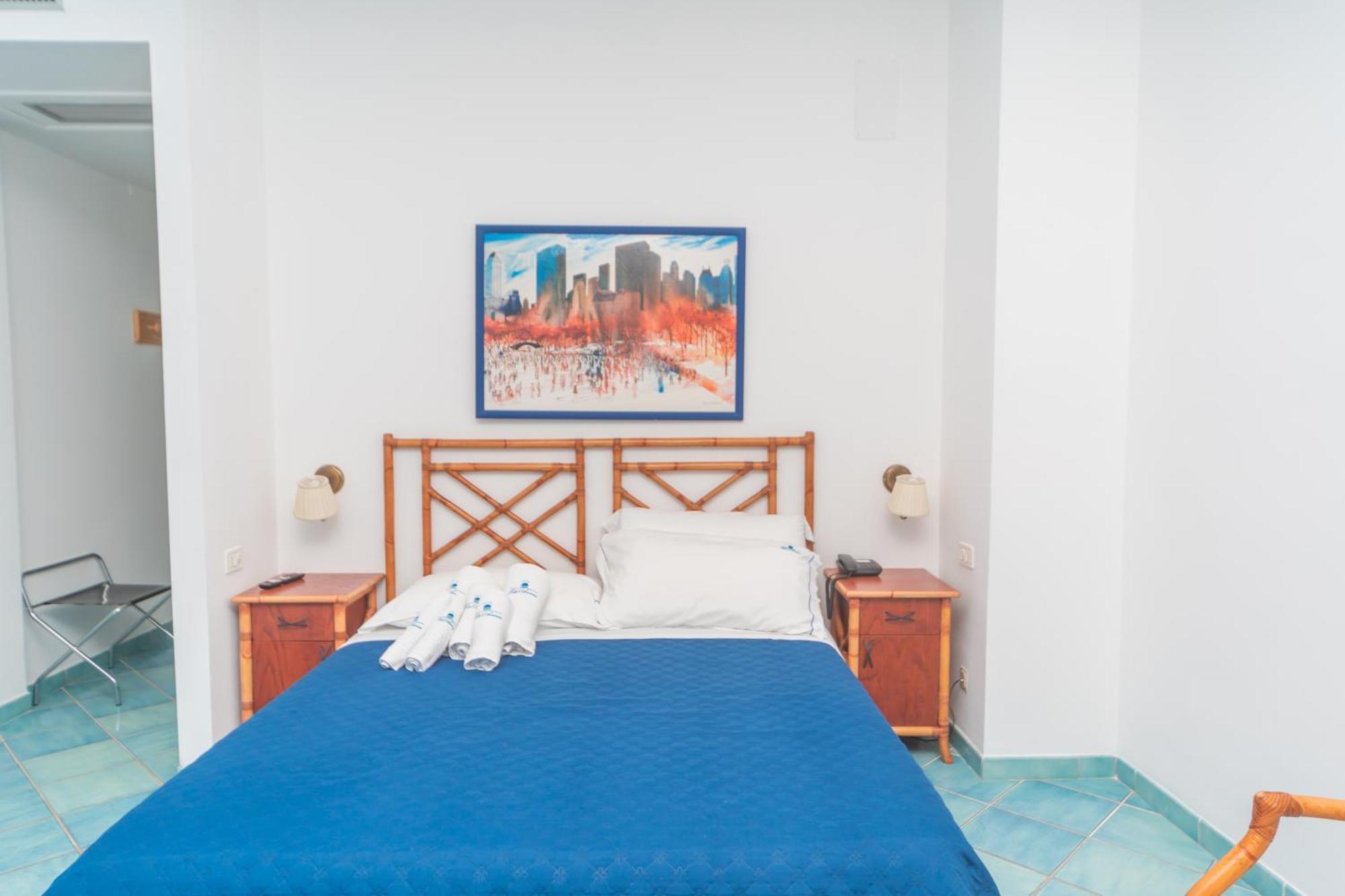 מרינה די קמרוטה Hotel America מראה חיצוני תמונה